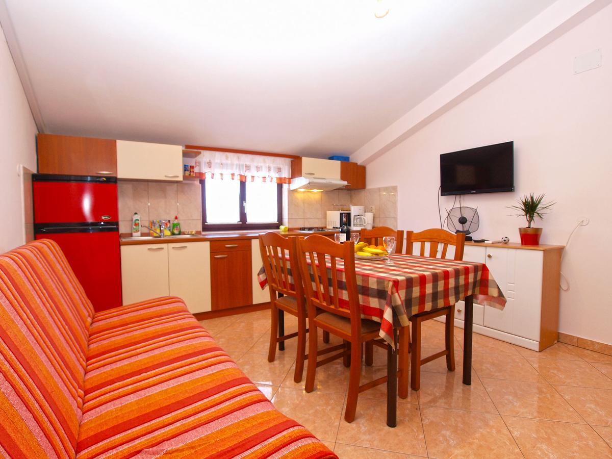 Apartments Blazenka 1270 Pula Exterior photo