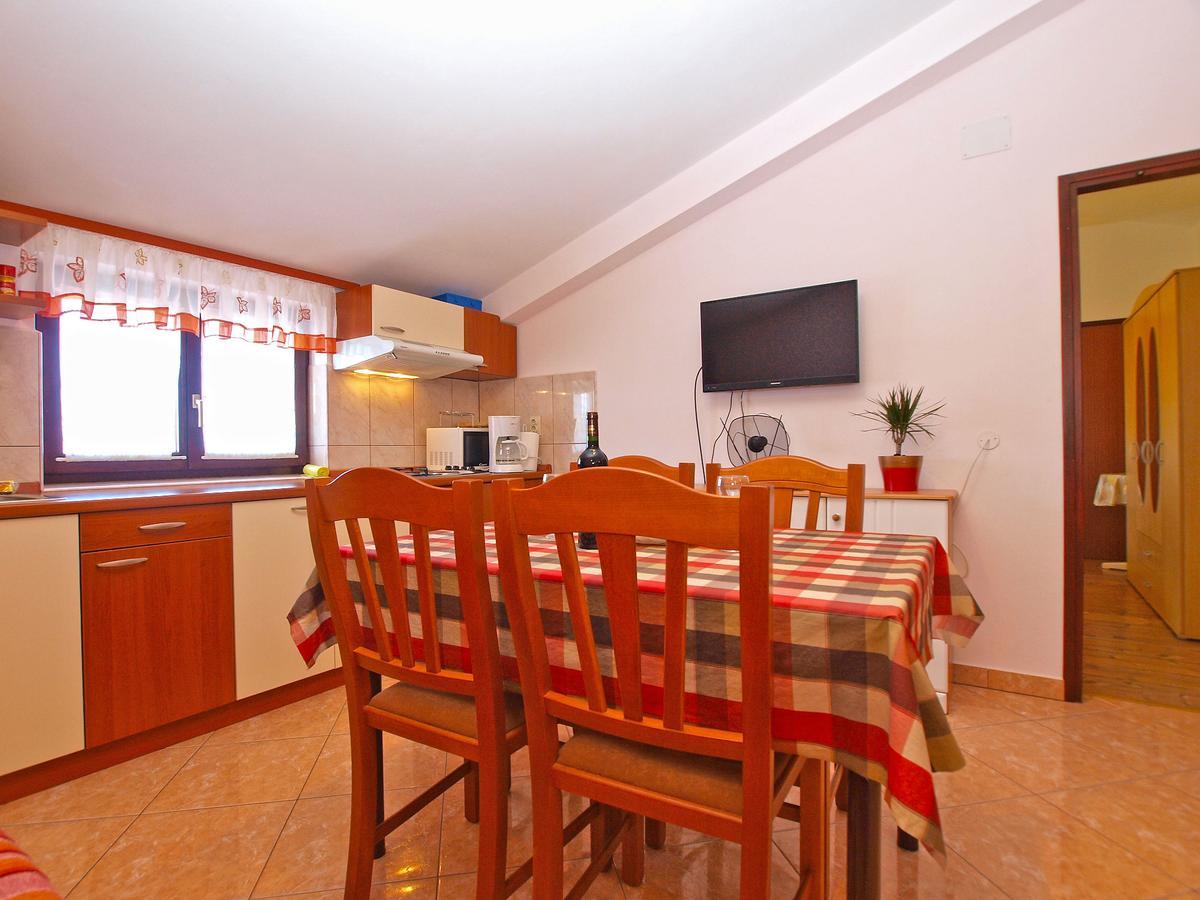 Apartments Blazenka 1270 Pula Exterior photo