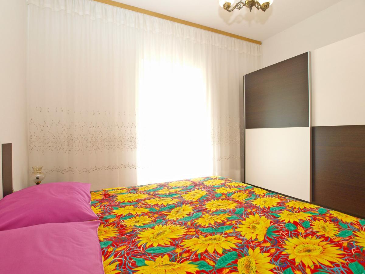 Apartments Blazenka 1270 Pula Exterior photo