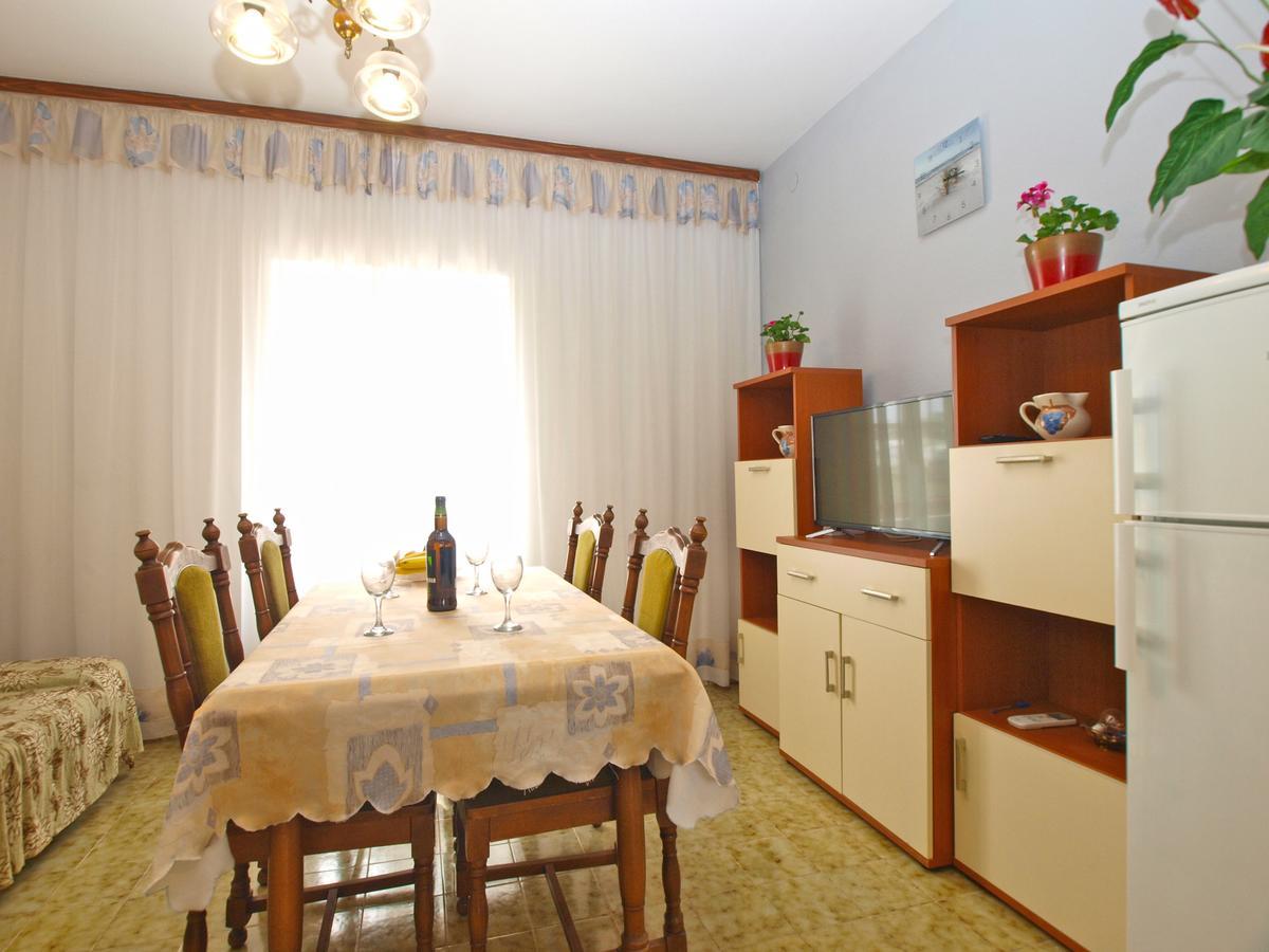 Apartments Blazenka 1270 Pula Exterior photo